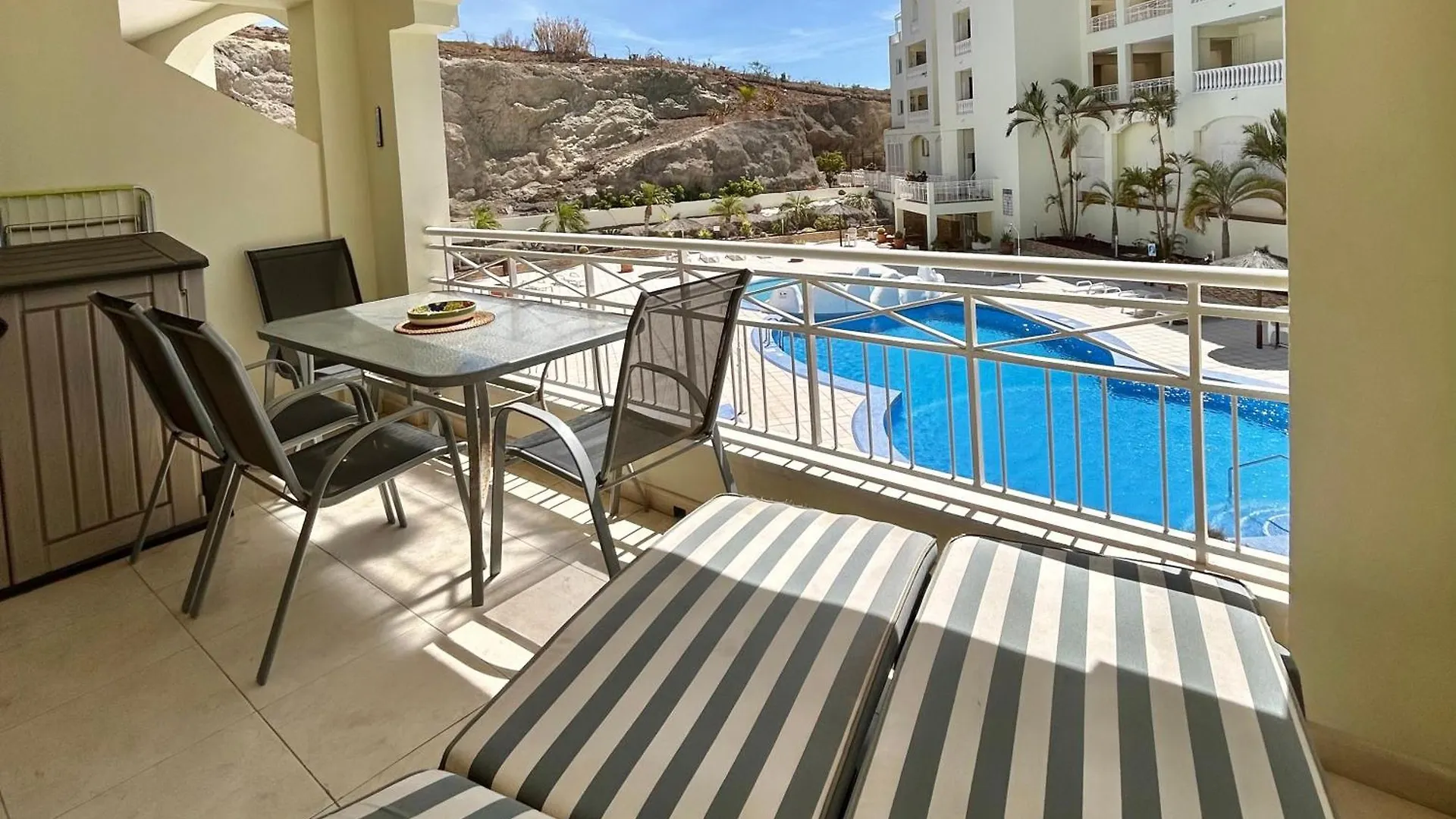 Apartamento Pool View Apt In Ocean Golf Cc K118 San Miguel de Abona España